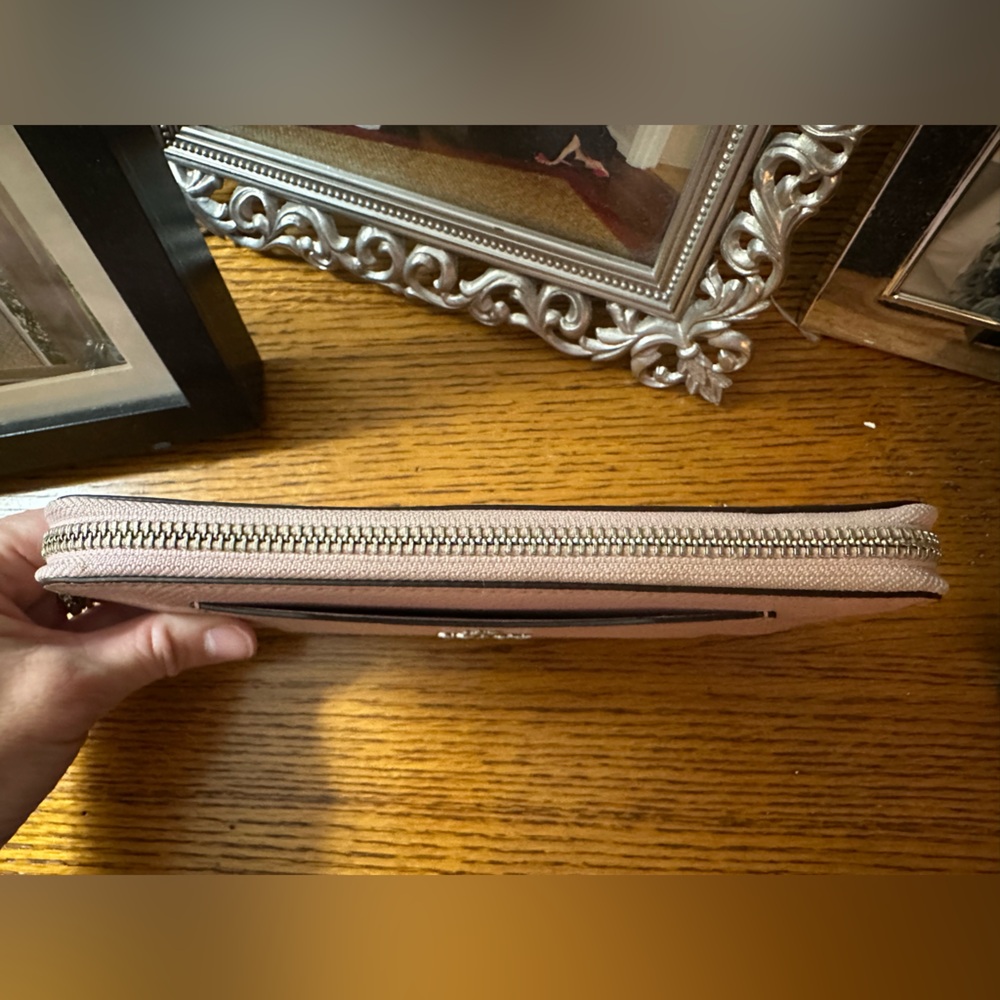 Coach Pink Wallet - Picture 4 of 13